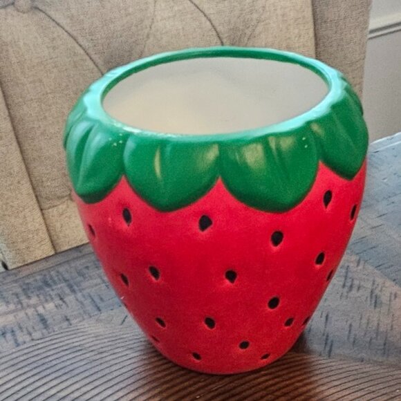 Hand Painted Plaster Strawberry Planter with Two Mini Strawberries - Picture 7 of 10